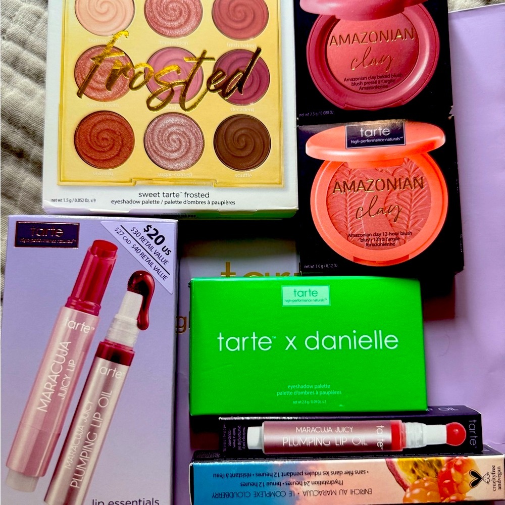 NEW Tarte Variety pack - blush, eyeshadow, lip oils